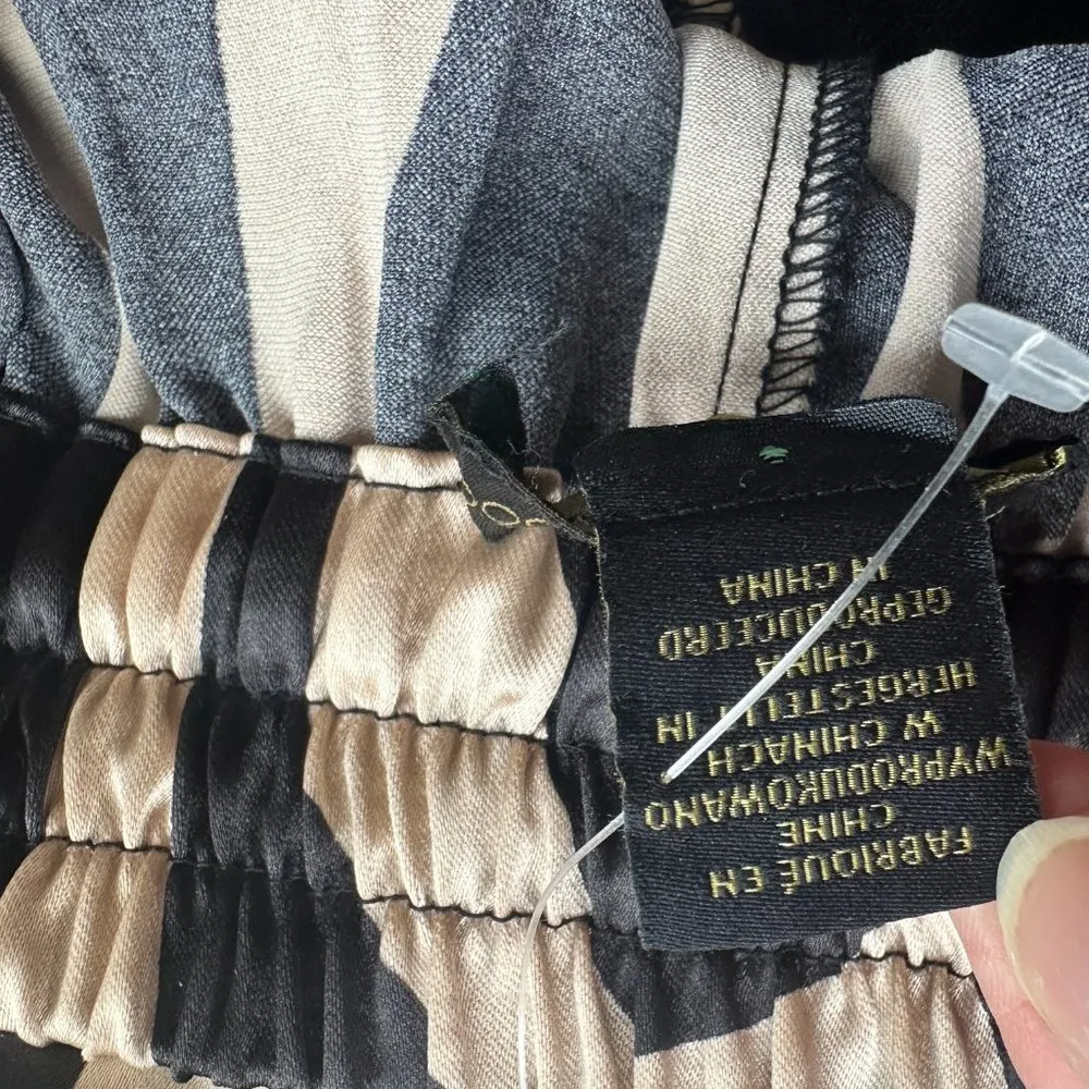 NWOT HOUSE OF HARLOW 1960 Geometric Print Saltiny Wide Leg Trousers pants Size XS Tan - Image 8