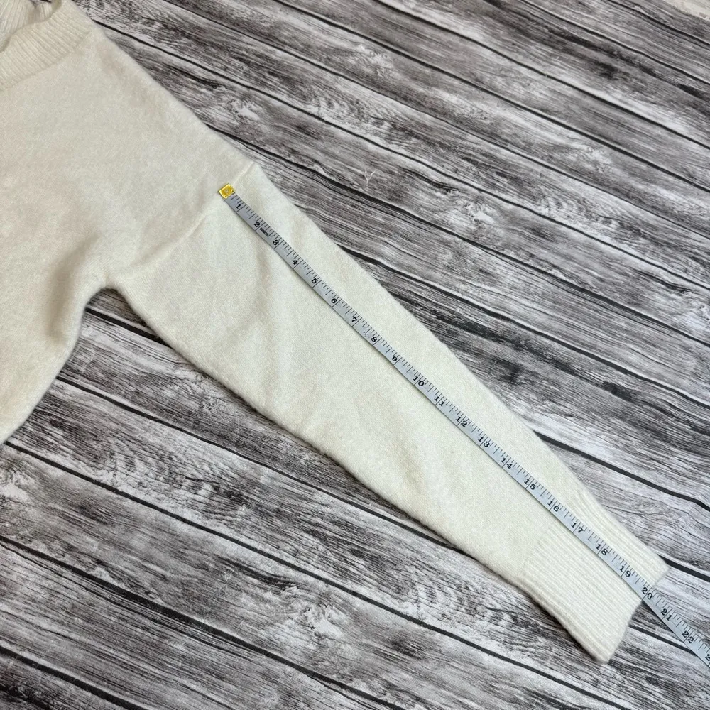 ee:some Women's Fuzzy Sweater M/L Med Medium Lg Large Ivory Cream Off White Warm - Image 10