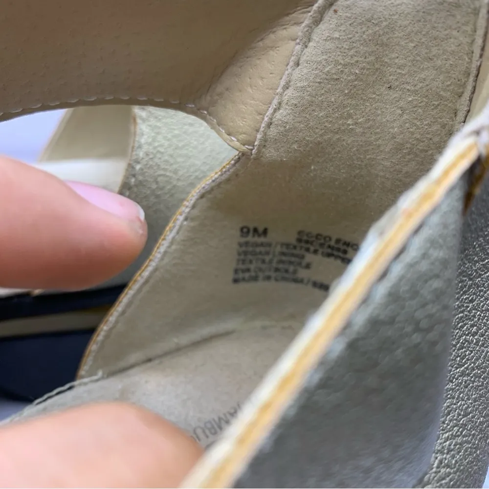 Jambu Women's Jbu Coco Encore Synthetic Memory Foam Insole Wedge Sandal 9M Gold - Image 3