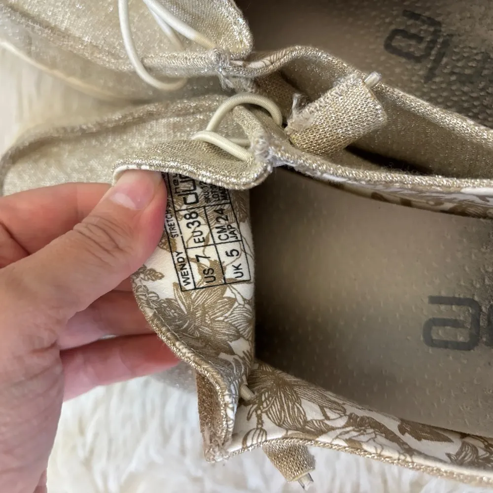 Hey Dude Stretch Sparkling Beige “Wendy” Hey Dudes - Image 6