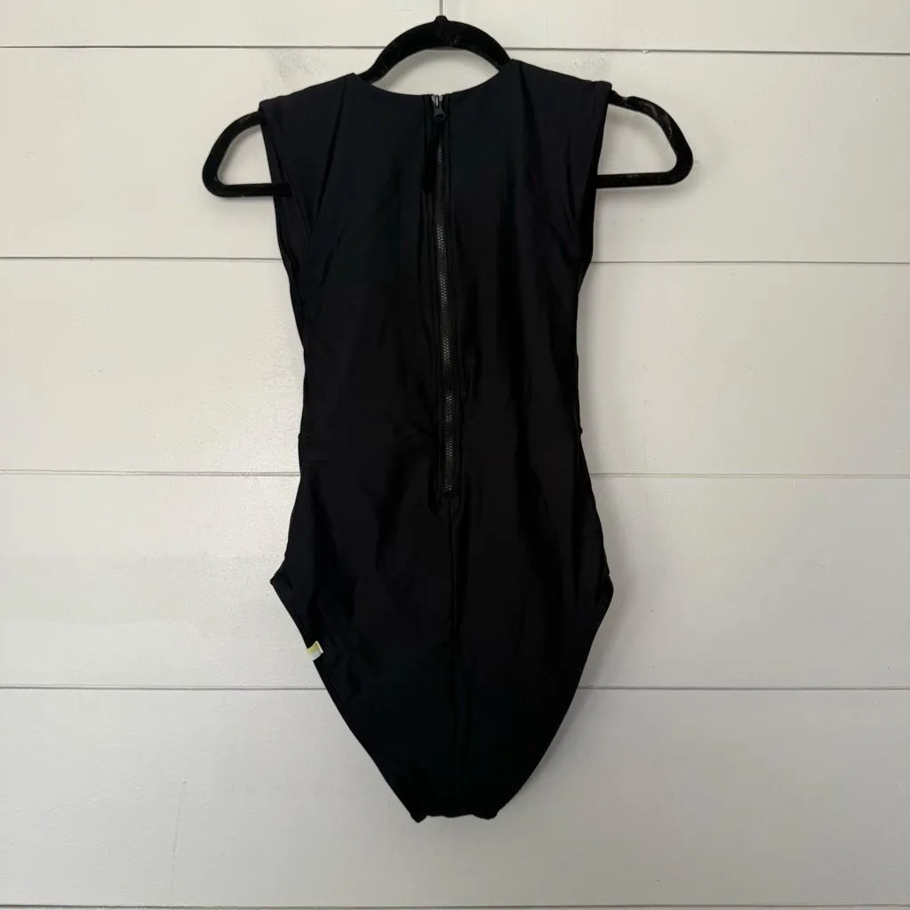 Summer salt Women’s 4 Black the Surf Zip Up One Piece Swim - Image 3