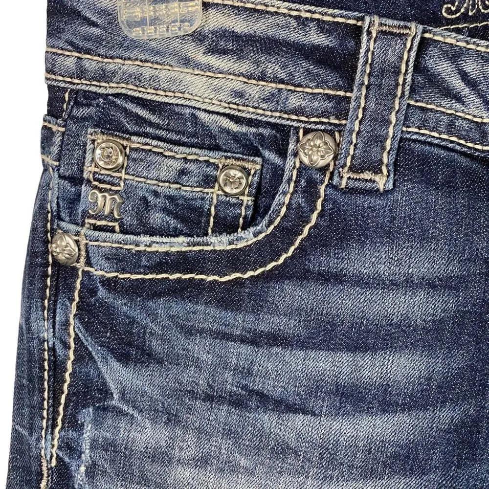 NWOT Miss Me Jeans Women’s Sz 26 Signature skinny Denim Embellished fleur de lis - Image 6