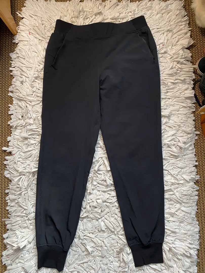 Lululemon Joggers - Image 5