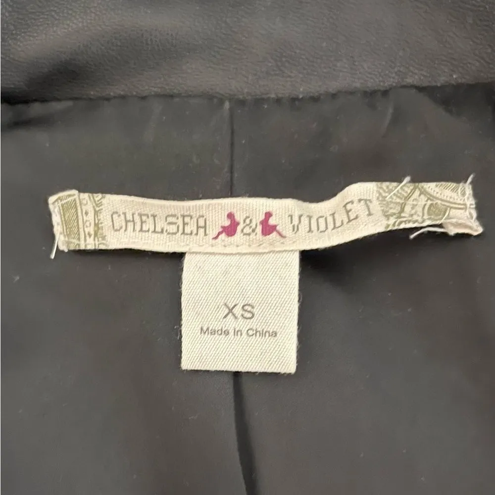 Faux Fur/Leather Black Vest. - Image 8