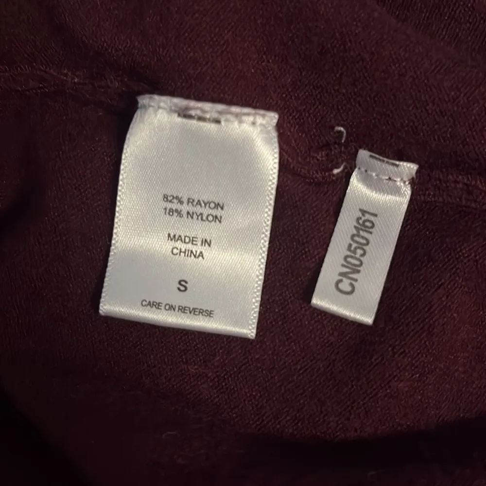 New York & Company 7th Avenue bell sleeve sweater - Image 9