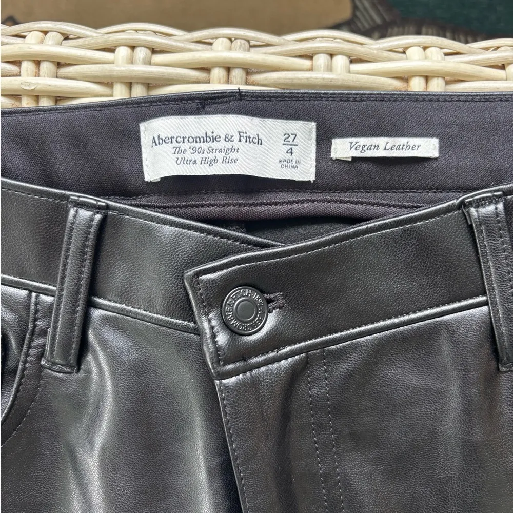 Abercrombie NEW WITH TAGS 90’s Straight Ultra High Rise‎ Leather Pants 27 grunge - Image 6