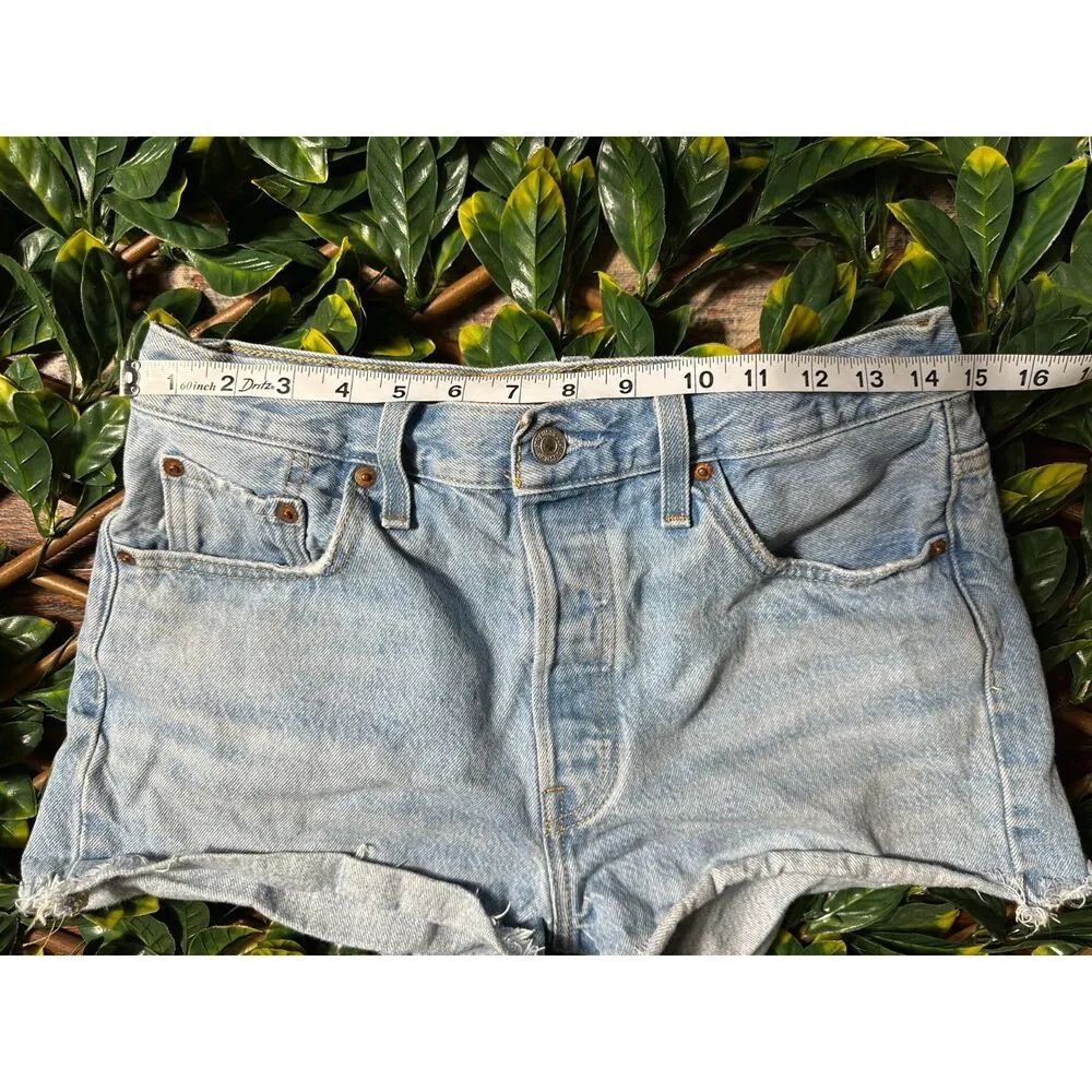Levi's LEVI STRAUSS 501 Light Wash Denim Shorts Size W29 - Image 5