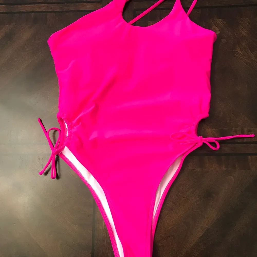 Hot Pink Fuchsia One Shoulder One Piece Swimsuit with Cutouts Sz L Size L - Image 3