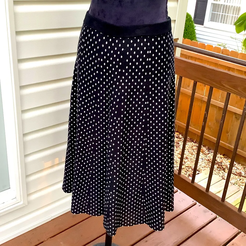 Nice soft sweater knit skirt🌸 Black Size L - Image 2