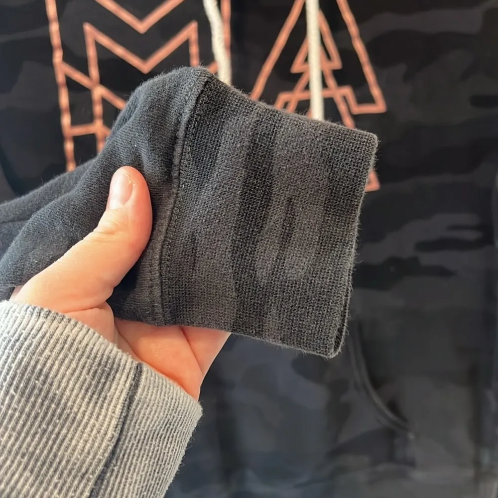 MAMA graphic Camo Hoodie | Medium - Image 4