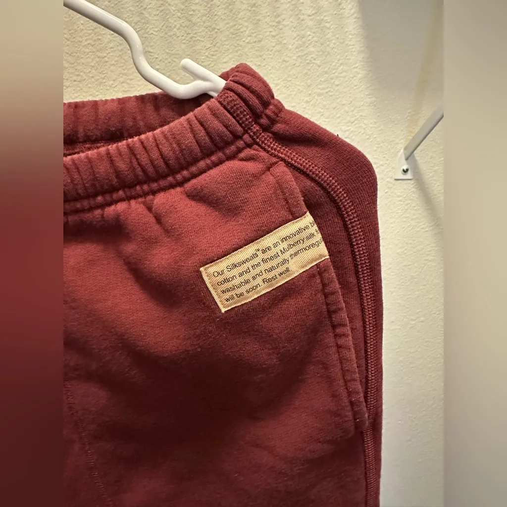 Lunya Silksweats Reversible Jogger Callipoe Wine Small Red - Image 5