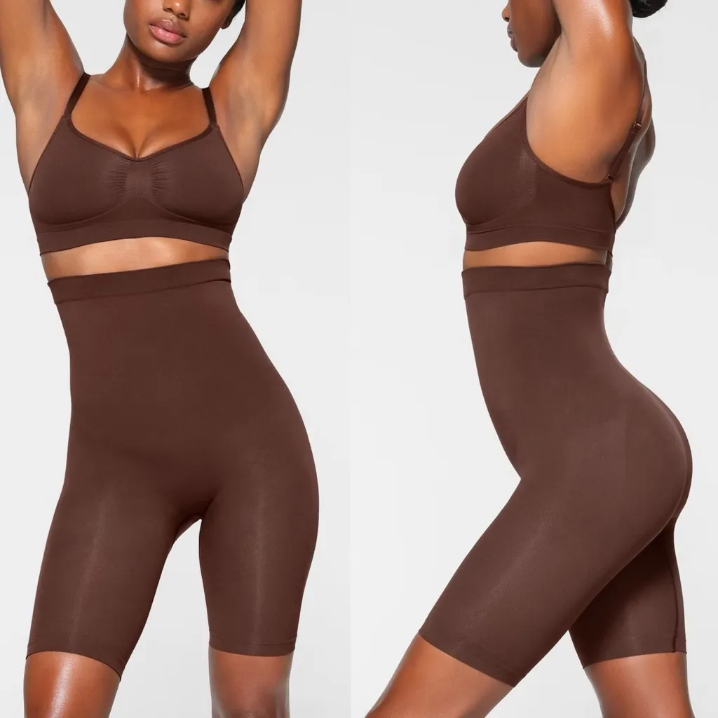 SKIMS Seamless Sculpt HIGH WAISTED ABOVE THE KNEE Cocoa size M‎ - Image 2