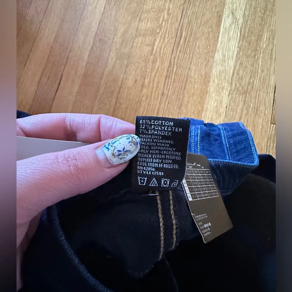 HUE Blue-Wash Jeggings, Size Small, NWT - Image 7