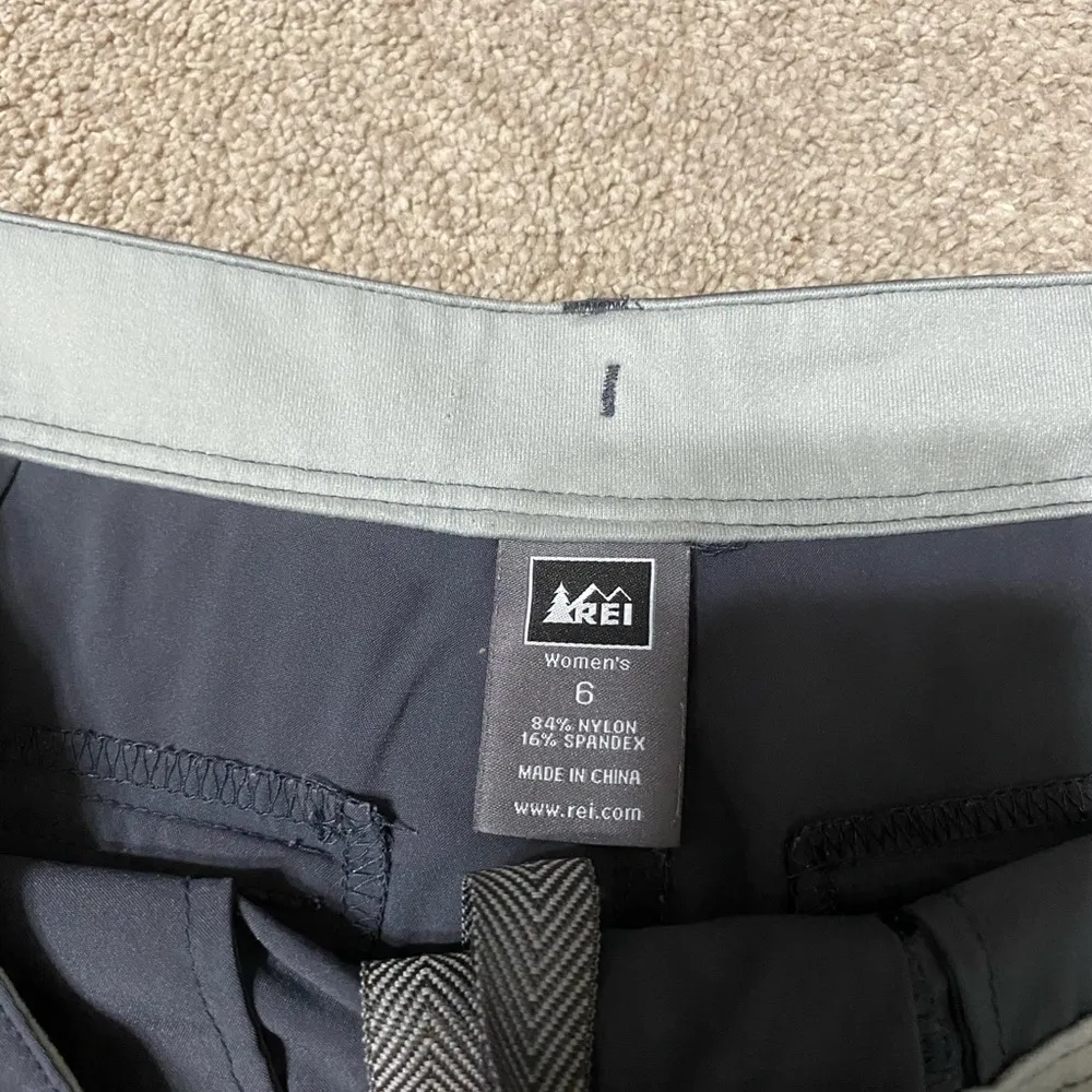 REI Grey Lightweight Shorts Size 6 Gray - Image 3