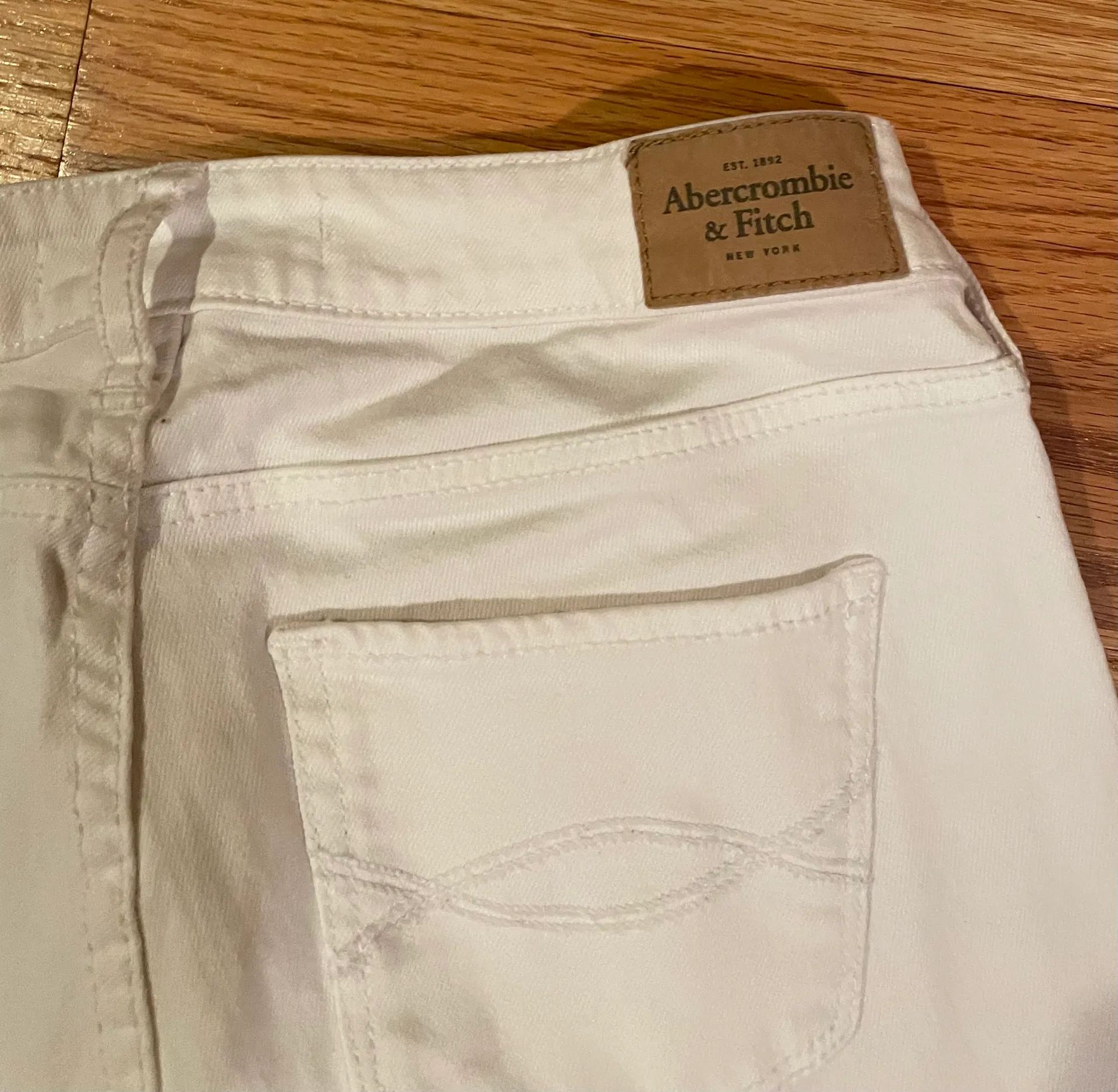 White Jeans - Image 3