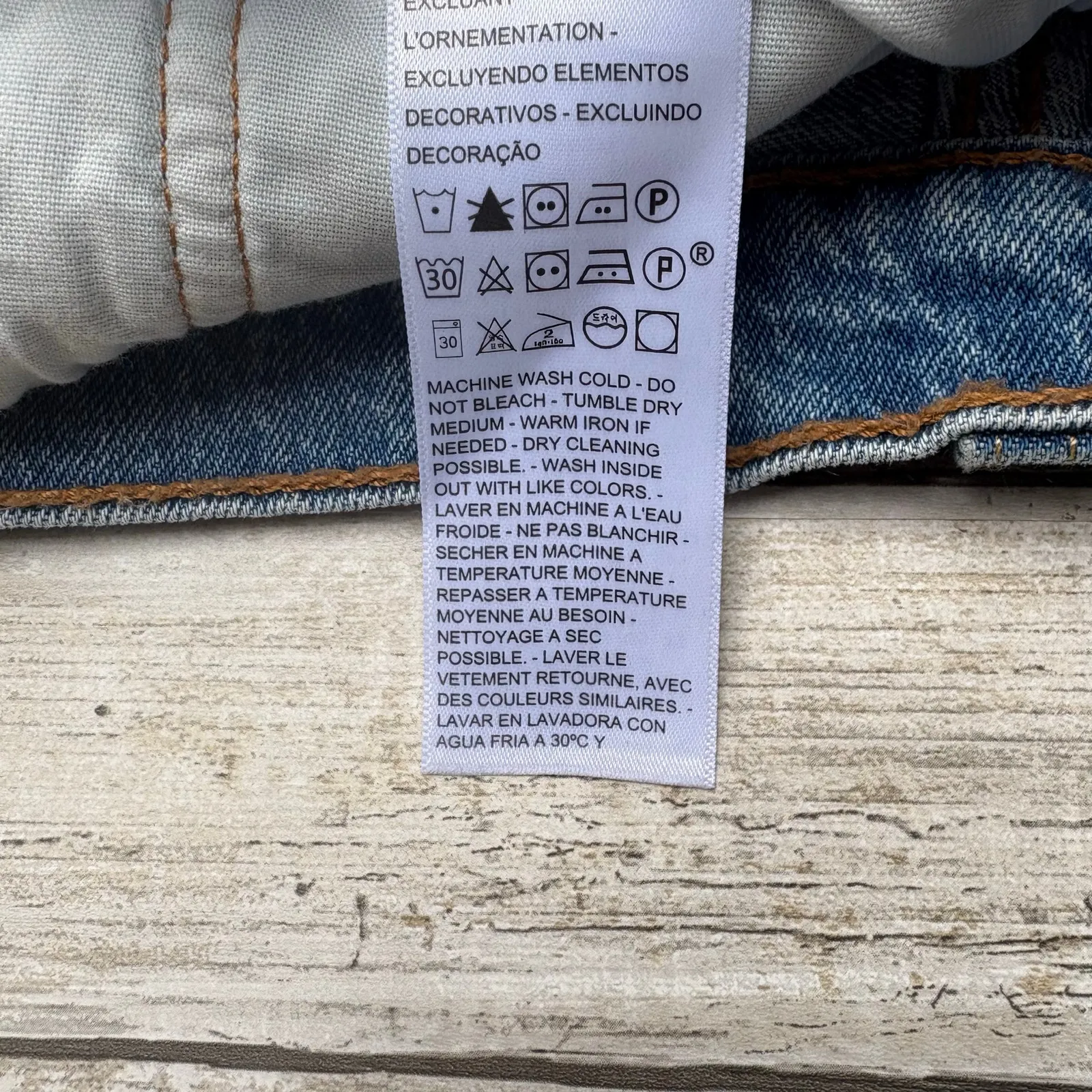 Levi’s 501 Cutoff Jean Shorts Sz 31 Med Wash Daisy Dukes Button Fly Casual Blue - Image 6