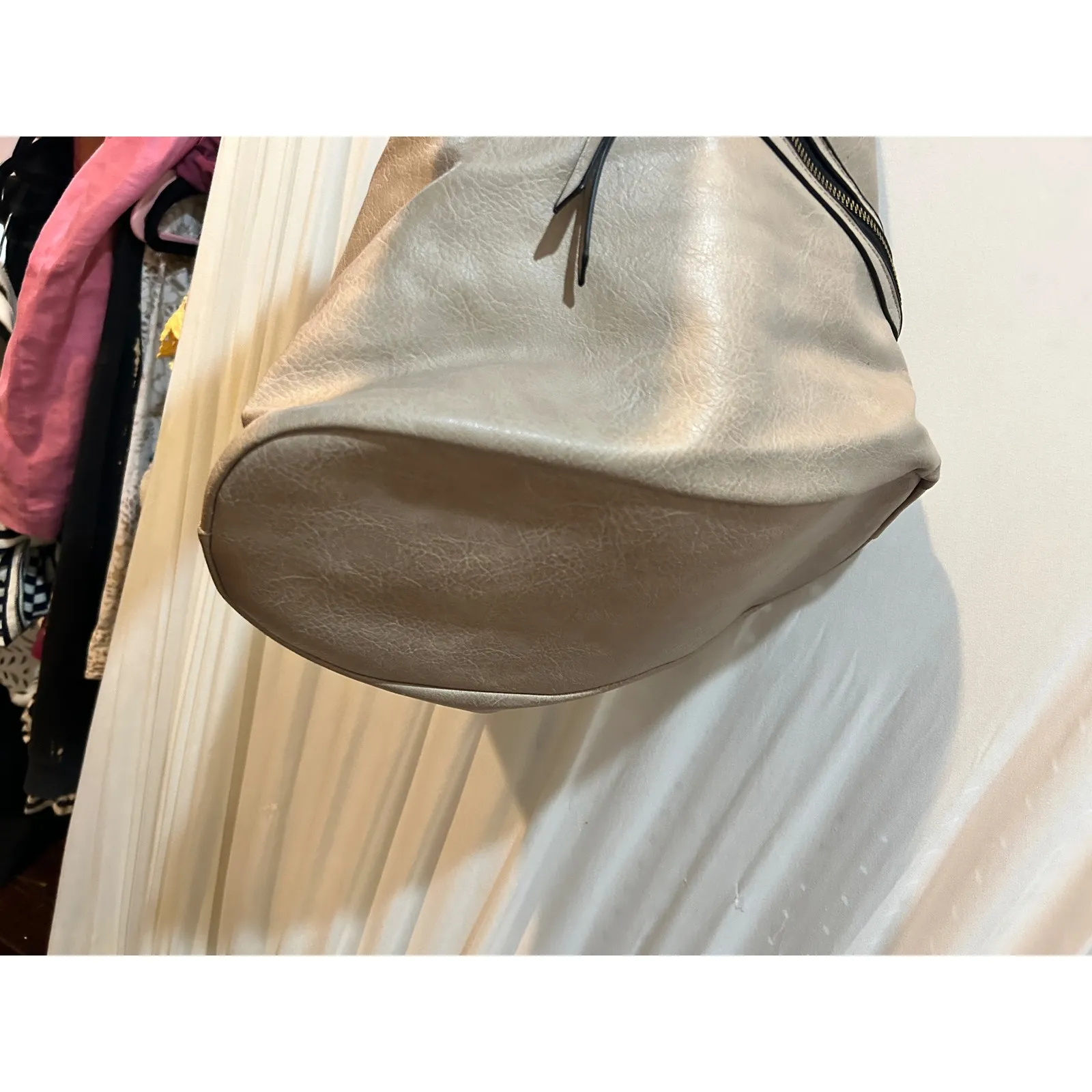Hobo Crossbody Bag Faux Leather Purse Beige Shoulder Bag with‎ Zipper Accent Tan - Image 4