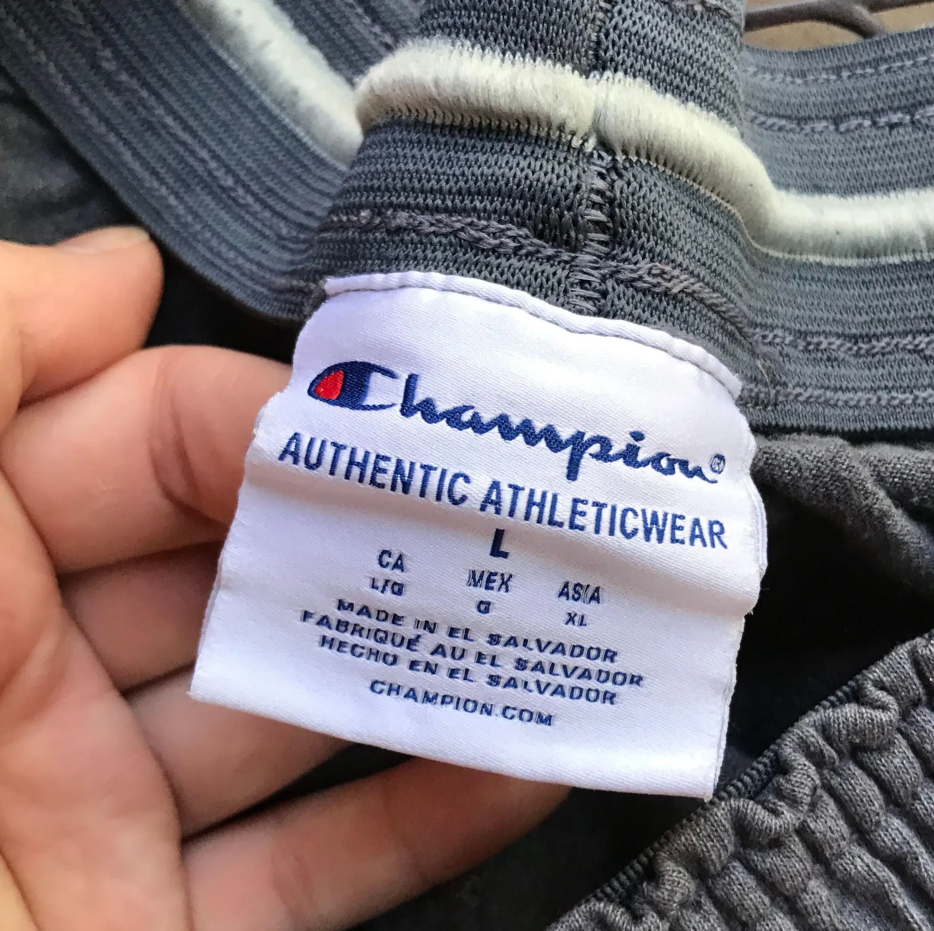 Champion CLOSET ESSENTIAL GREY ELASTIC WAIST DRAWSTRING  SWEATPANTS - Image 4