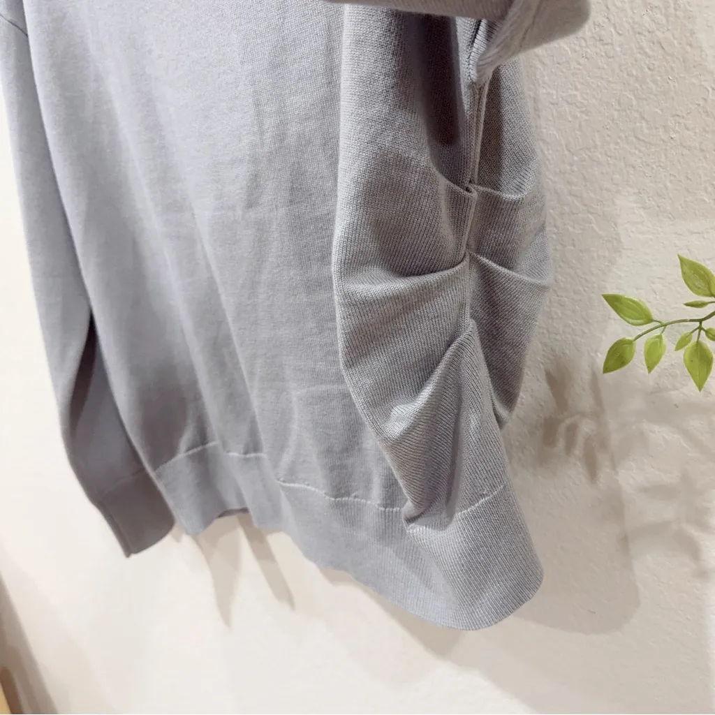 Sovere Studio Silver Boat Neck Relax Fit Sweater Size Small NWT Everyday Chic - Image 3