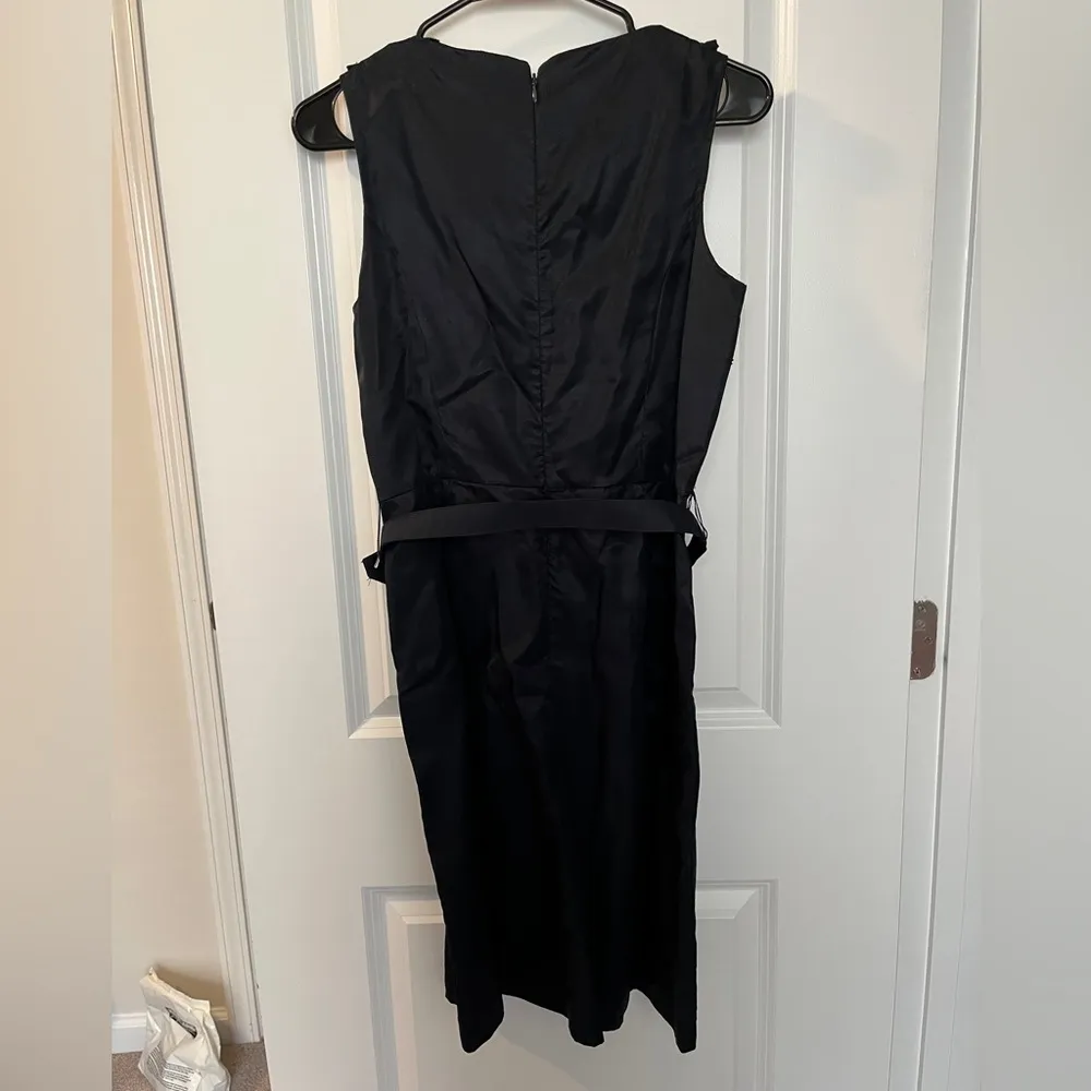 Women’s Black Banana Republic Dress with matching belt and pockets Size: 4 - Image 5