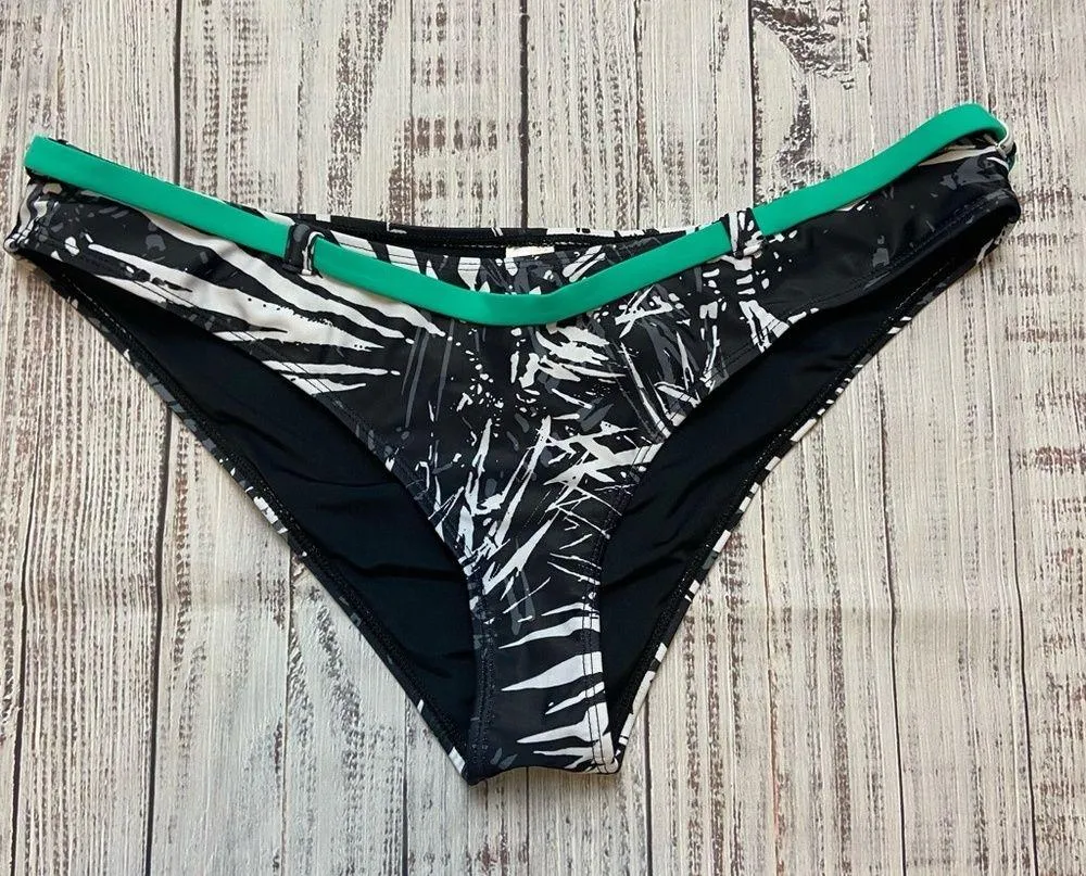 Fabletics  Allison Cheeky Bikini Bottoms. Size L - Image 3