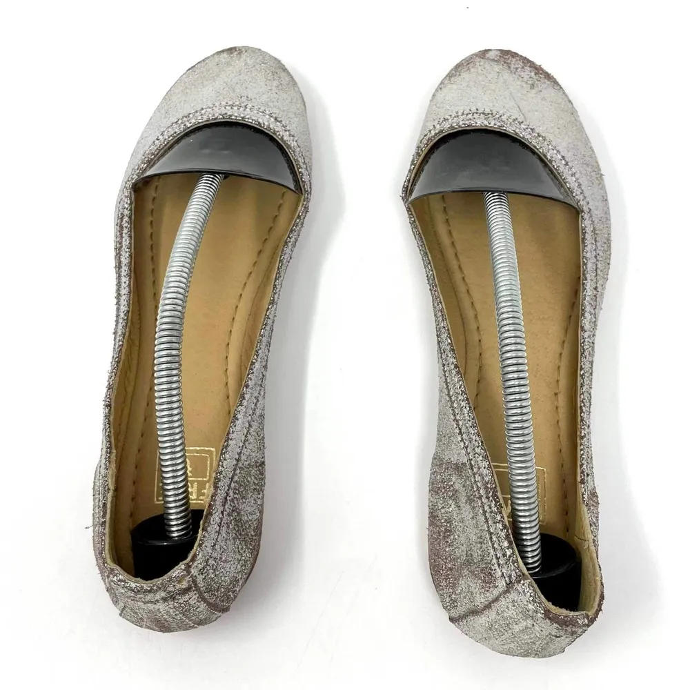 Frye  Carson Ombre Distressed Silver Metallic Leather Ballet Flats Size 7.5 - Image 2