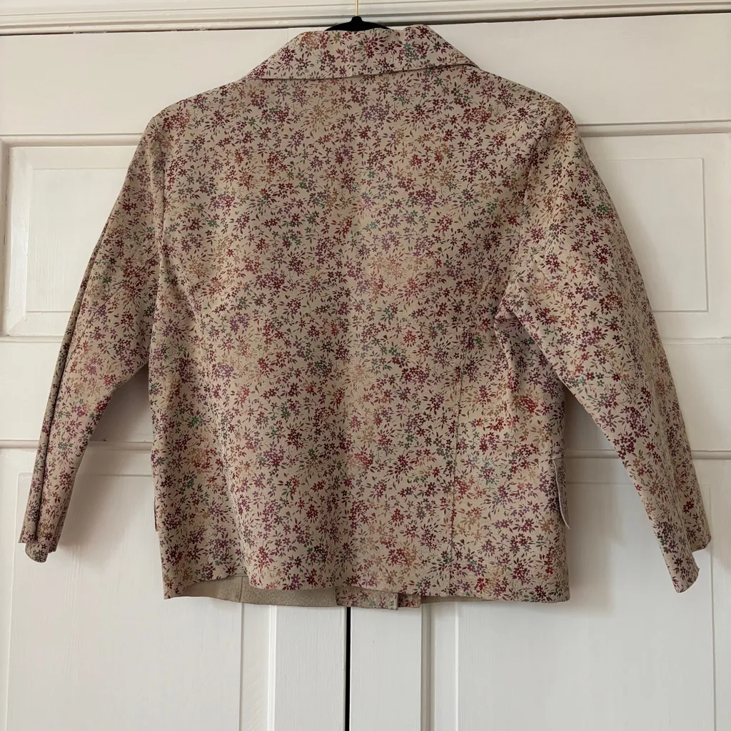 Express Ditsy Floral 100% Leather Jacket Cropped Shiny Flowers Juniors Size 5/6 - Image 12