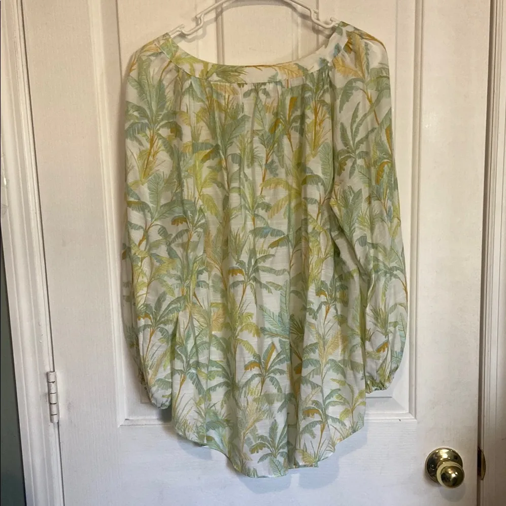 LC Lauren Conrad Green and Yellow Blouse - Image 3