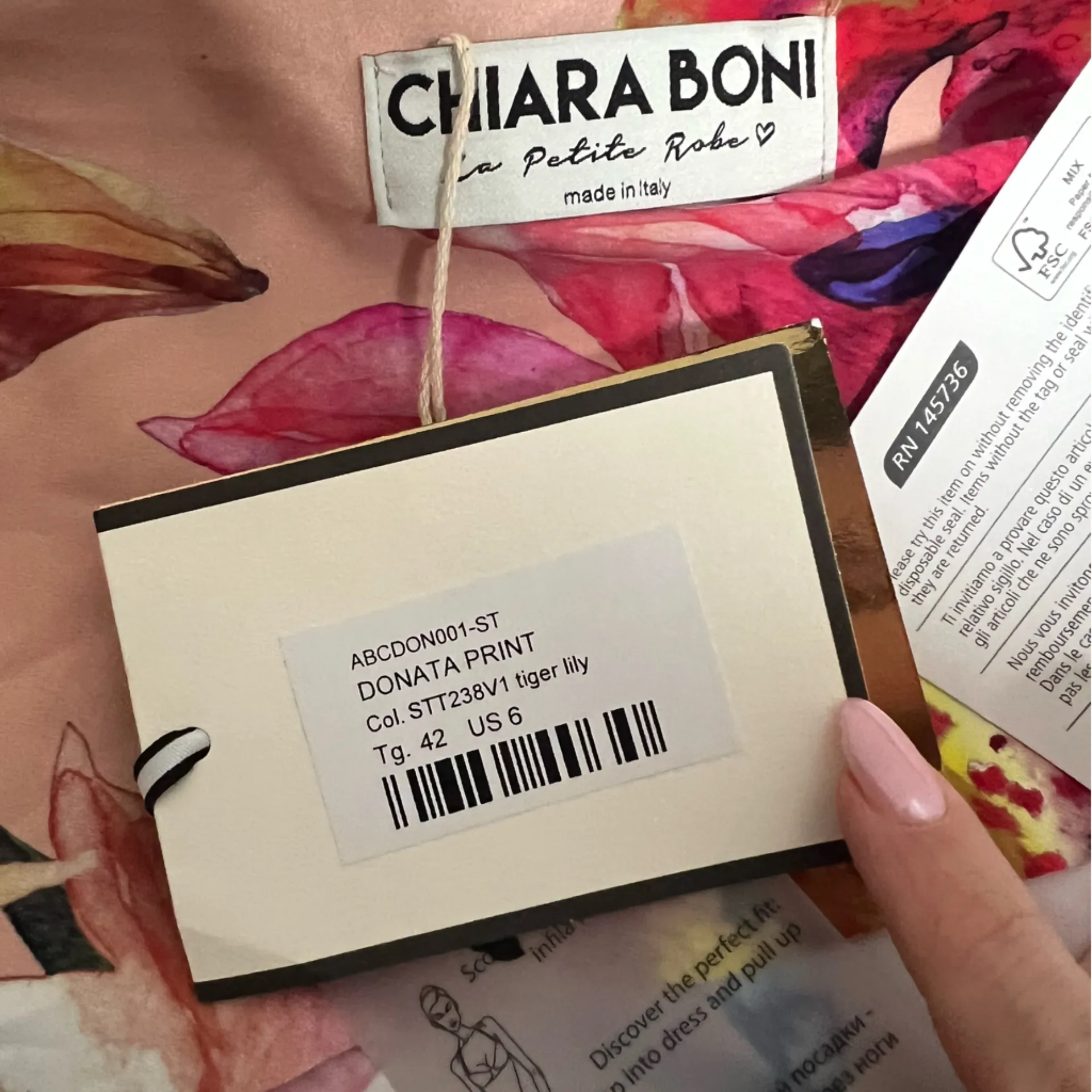 NWT Chiara Boni La Petite Robe Donata Off The Shoulder Tiger Lily Floral Dress - Image 11