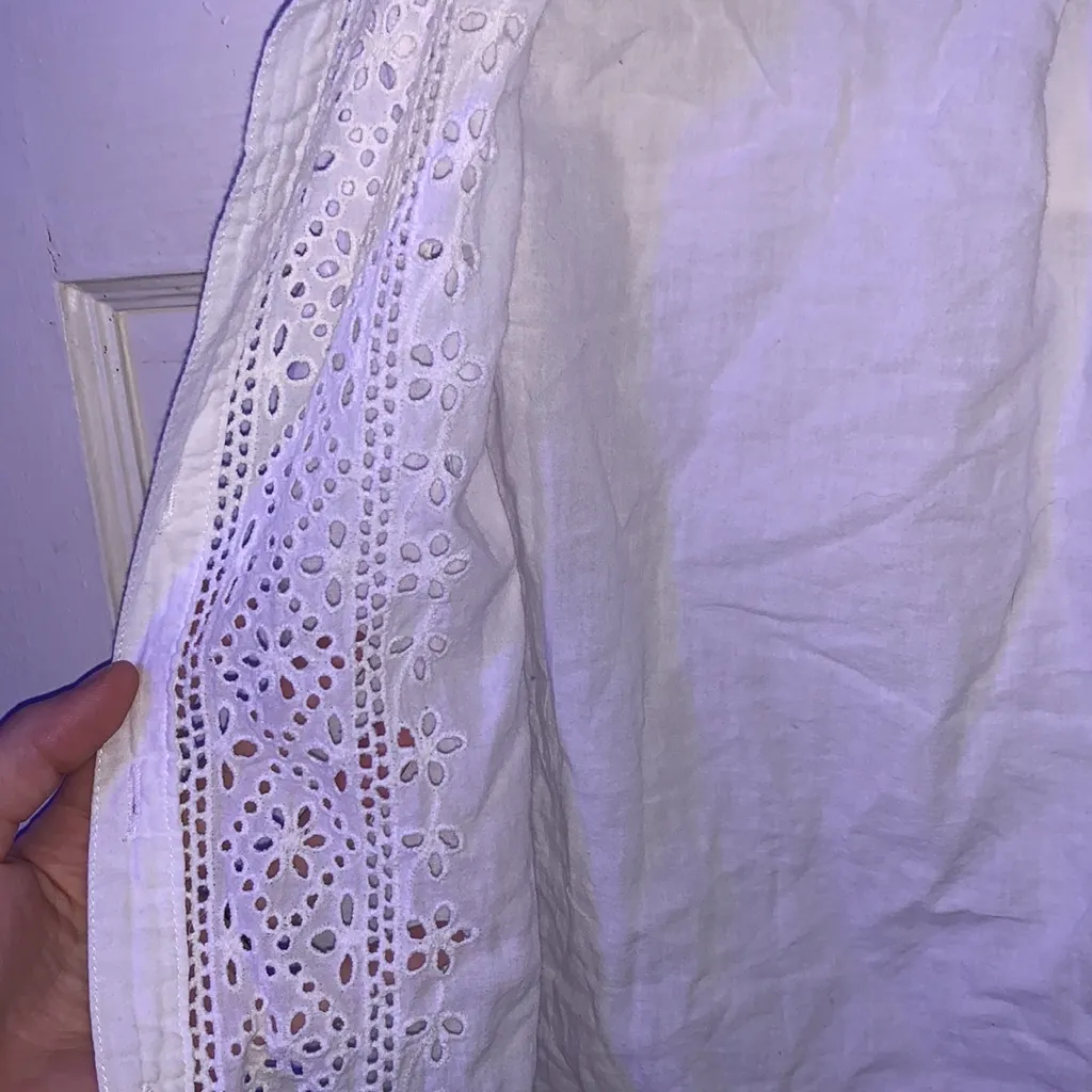 Forever 21 White Floral Button Up Blouse - Image 3