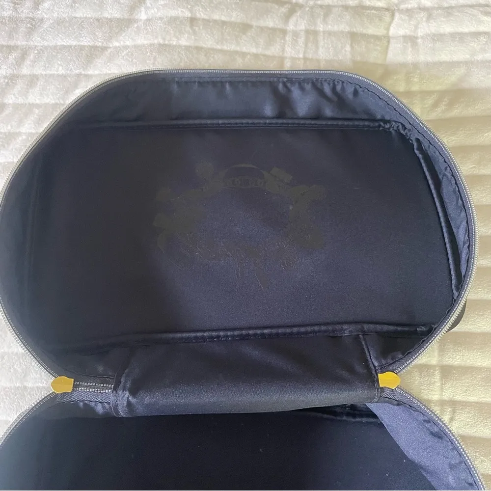 Estée Lauder Navy Blue Matte w Shiny Handle Large Makeup Bag New w Gold Accents - Image 4