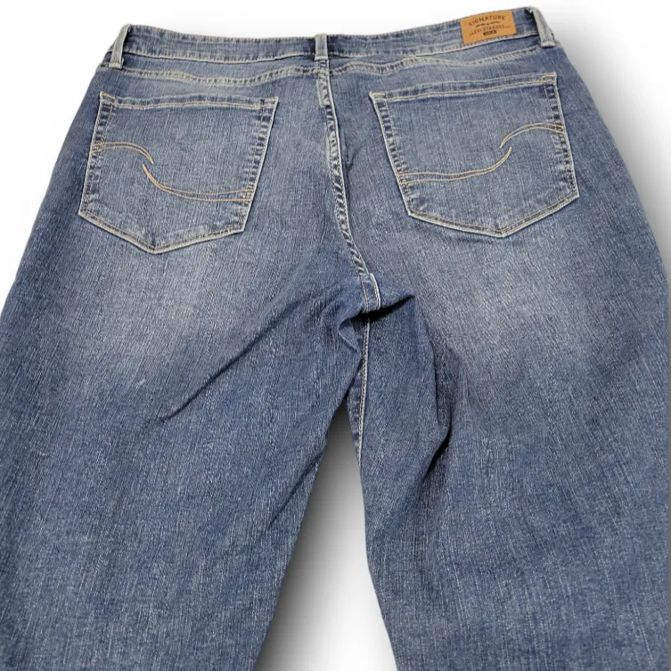 Signature By Levi Strauss & Co Gold Totally Shaping Skinny Jeans Size 12 Stretch Women's Jeans 33x32  - Image 4