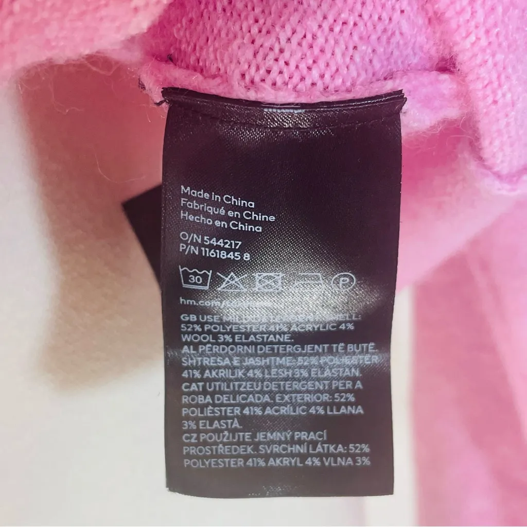 H&M Divided Pink Wool & Elastane Blend Pink “Love Around You” Sweater Size M - Image 4