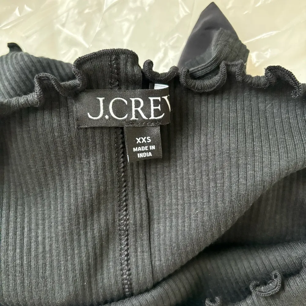 J. Crew Vintage Rib boatneck T-shirt Long Sleeve Lettuce Trim Black - Image 4