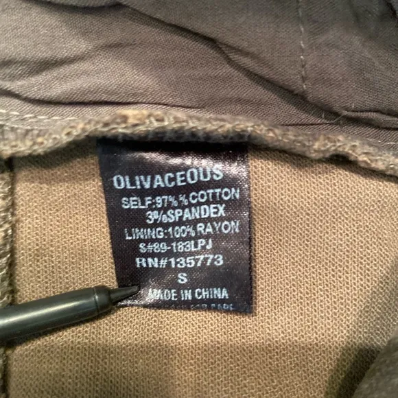 Olivaceous, camo ankle stretch pants, size‎ S - Image 4