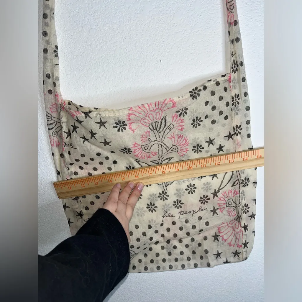 Free People Lightweight Hippie Floral Beachy Linen Semi Sheer Shopper Tote Bag - Image 14