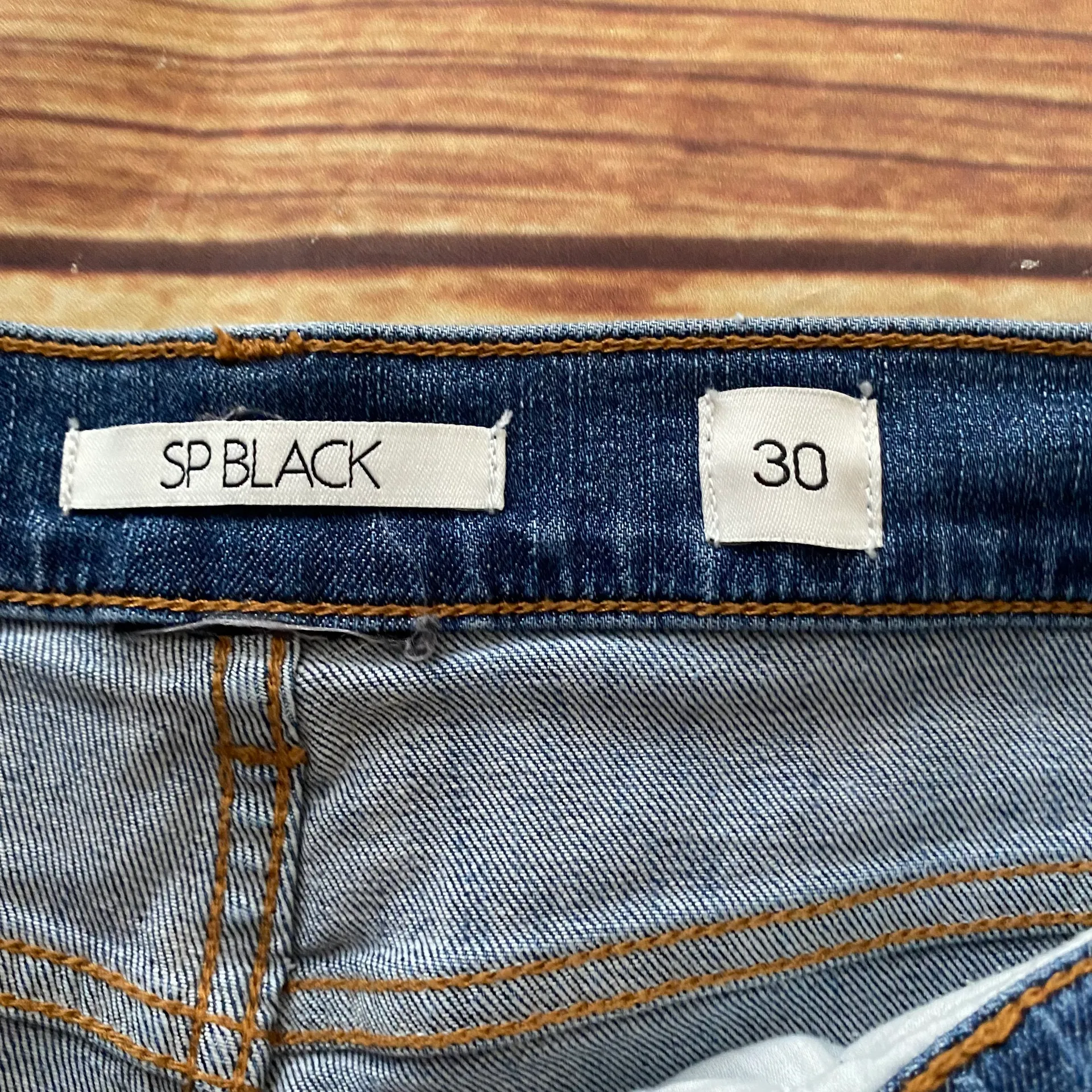 Black Label SP Women’s Floral Patch Distressed Tore Jeans Blue Size 30 - Image 11