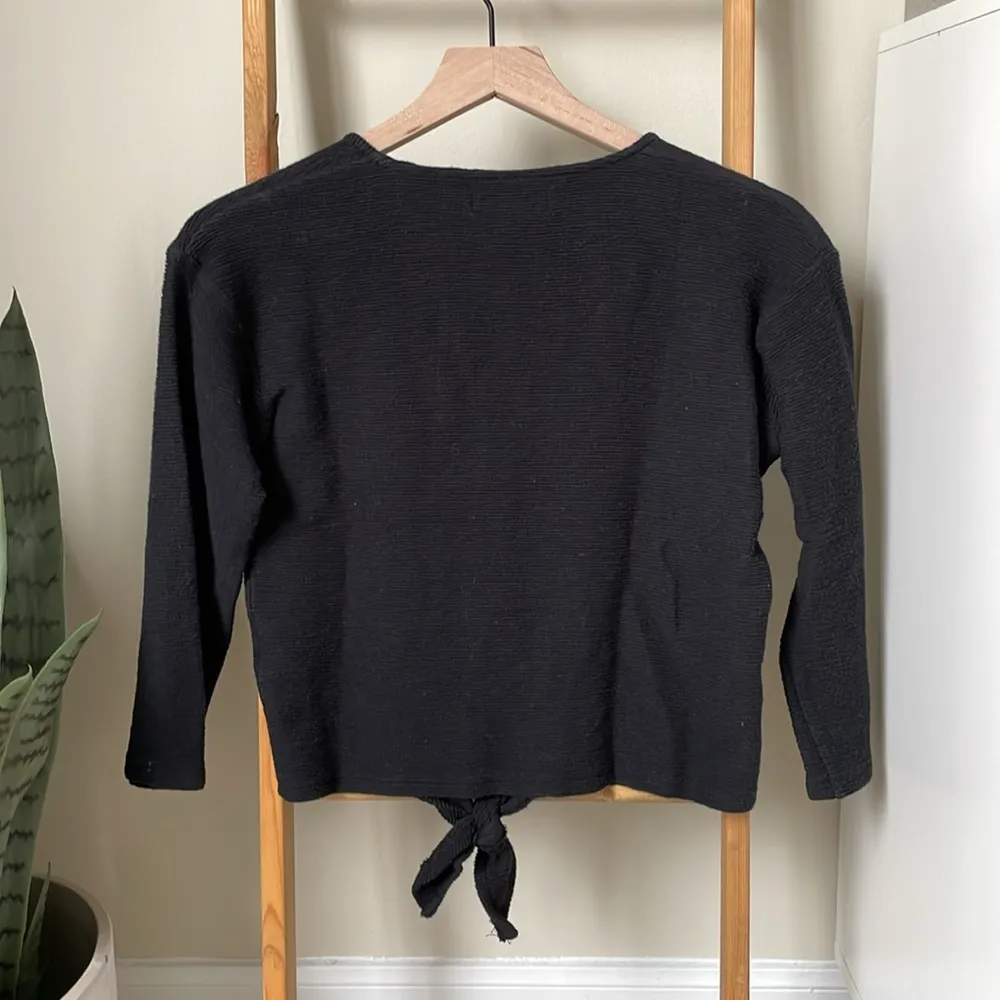 Madewell Texture & Thread Long Sleeve Tie Front Top in Black - Image 2