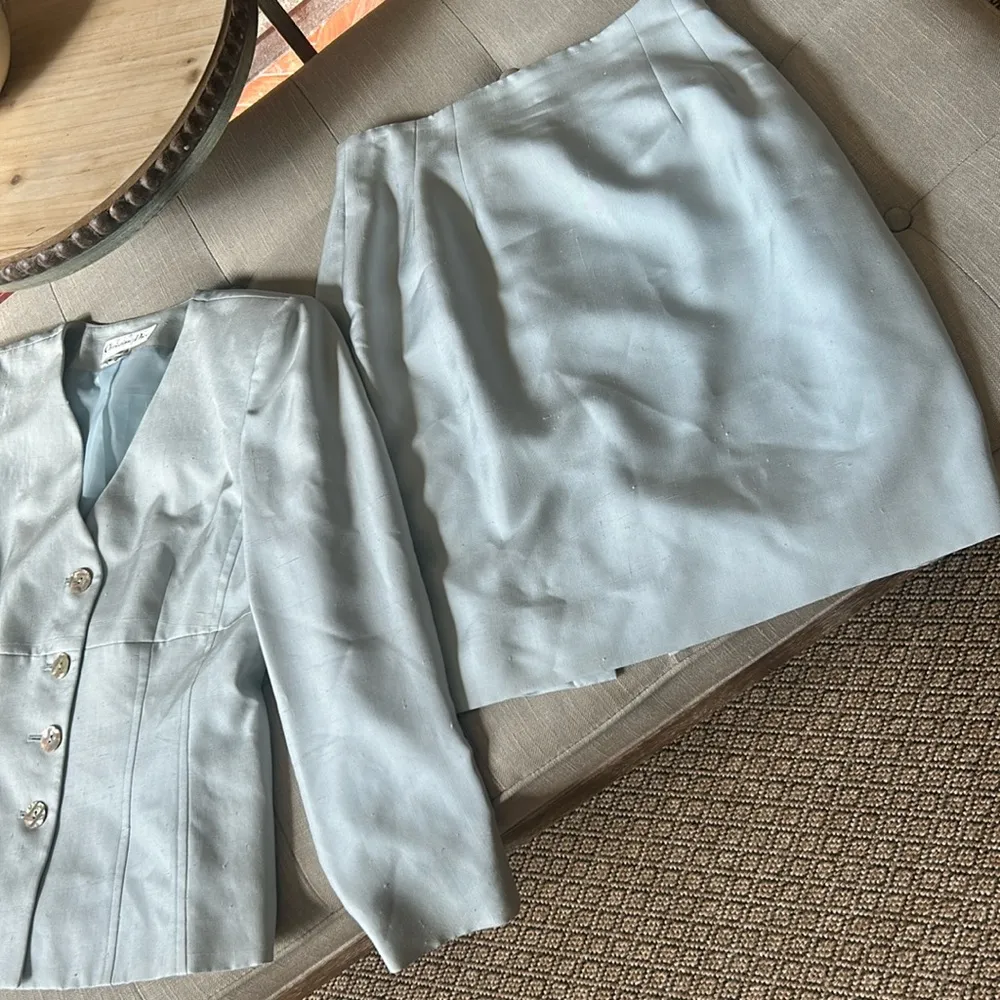 Christian Dior Vintage 100% Silk Oyster Shell Button Blazer and Skirt Co-ord Set - Image 3