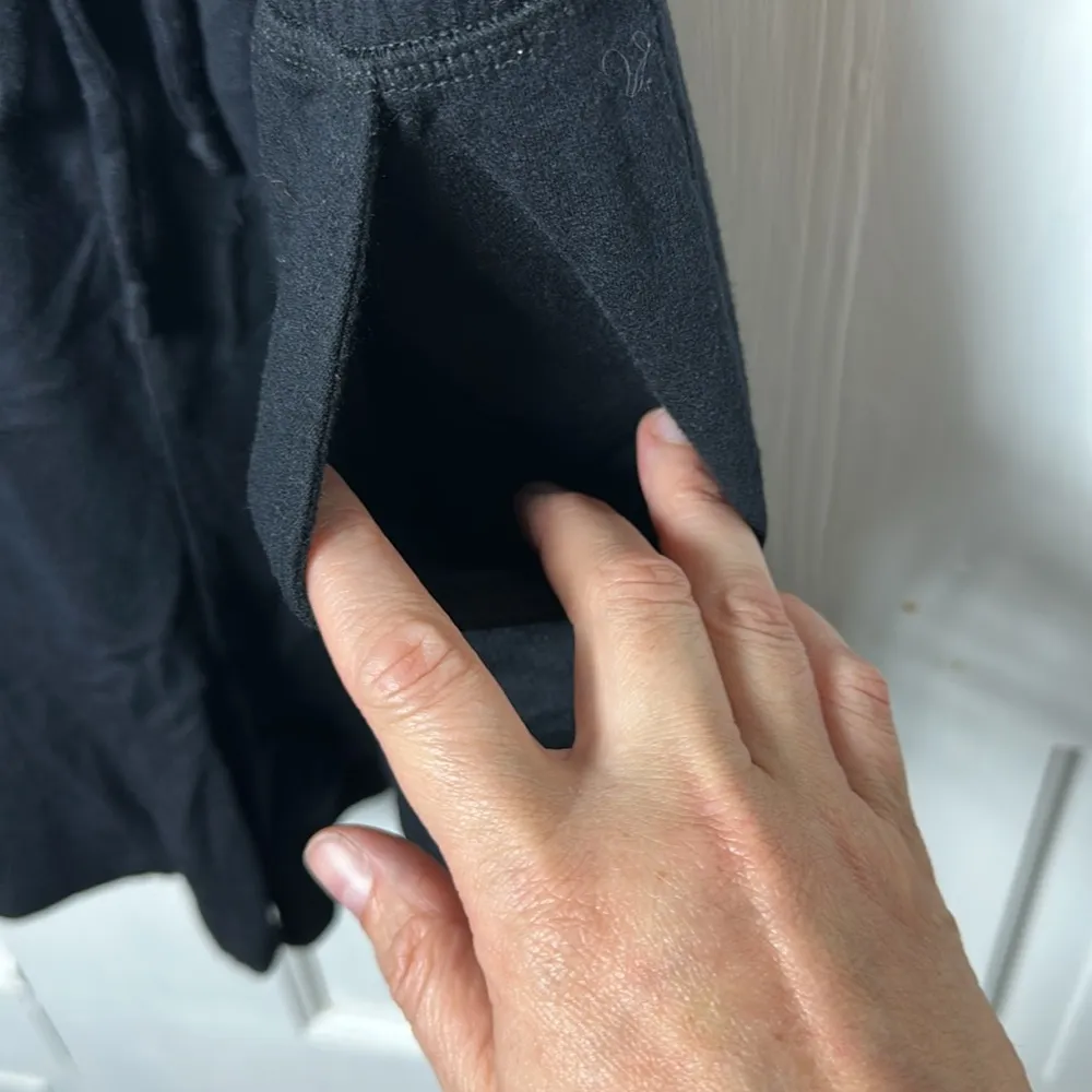 Beyond Yoga Size Medium Tank Romper Black - Image 6