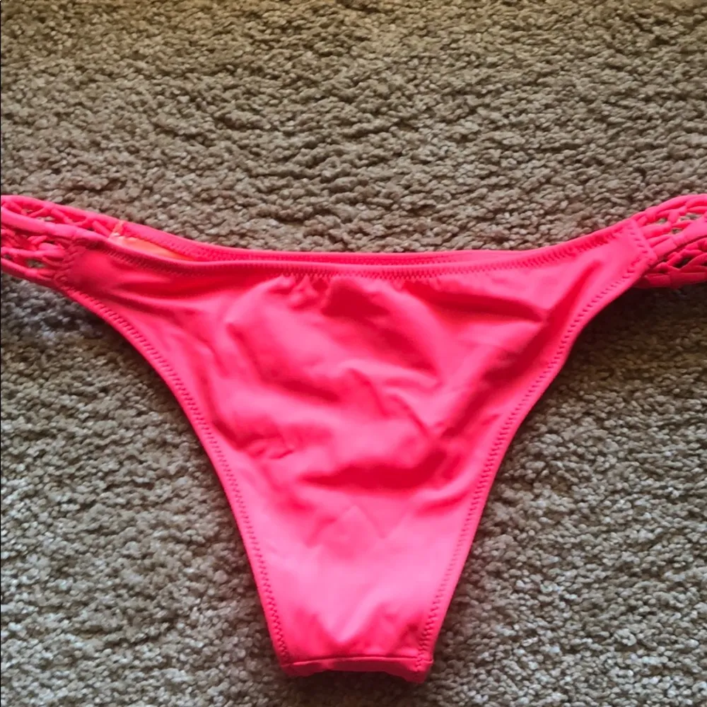 Victoria secret bikini bottoms - Image 2