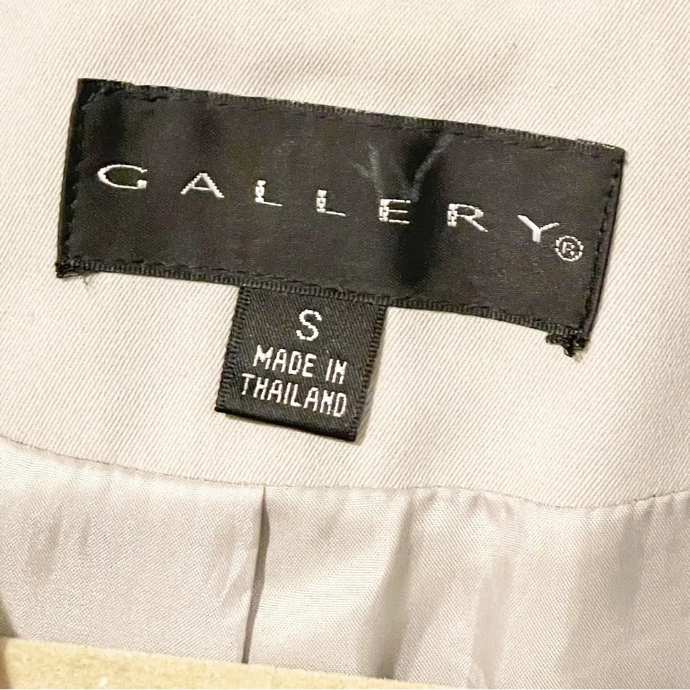 Gallery  Size Small Trench Coat Cream Tan Double Breasted Lined Jacket Coat - Image 3