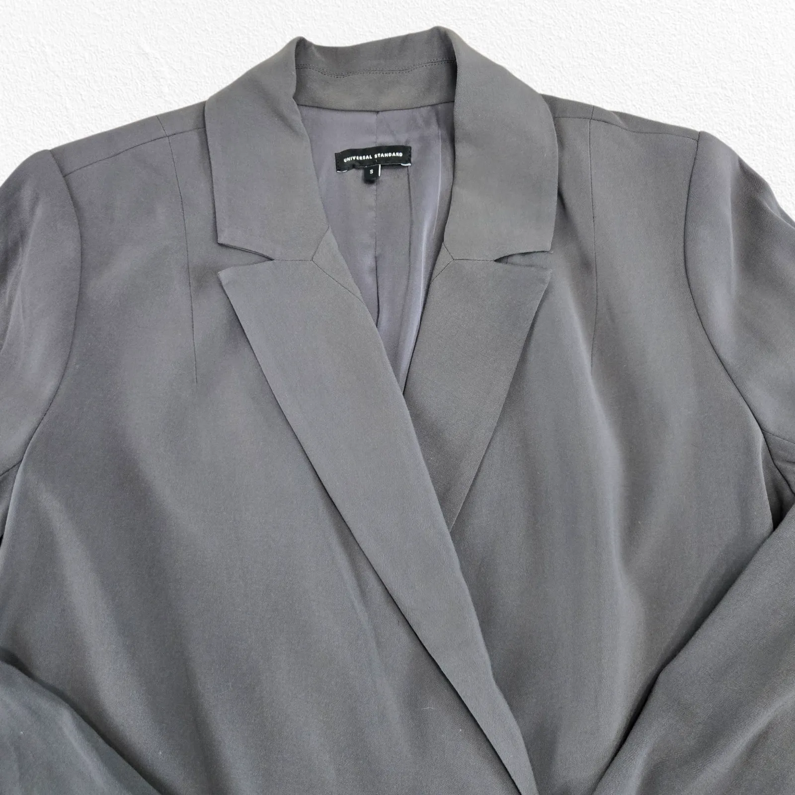 Universal Standard Gray Long Blazer Coat Modern Minimalist Workwear Size Small - Image 2