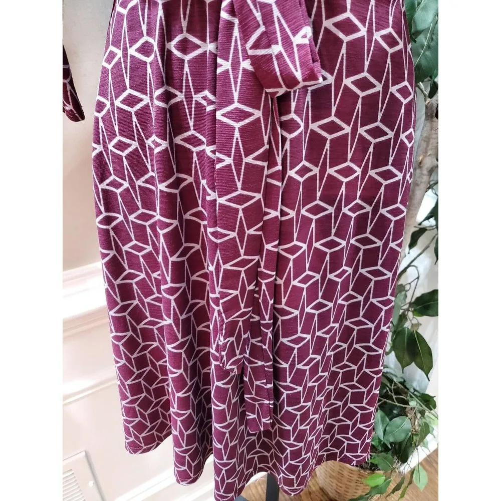 41 Hawthorn Women's Burgundy Rayon V - Image 4