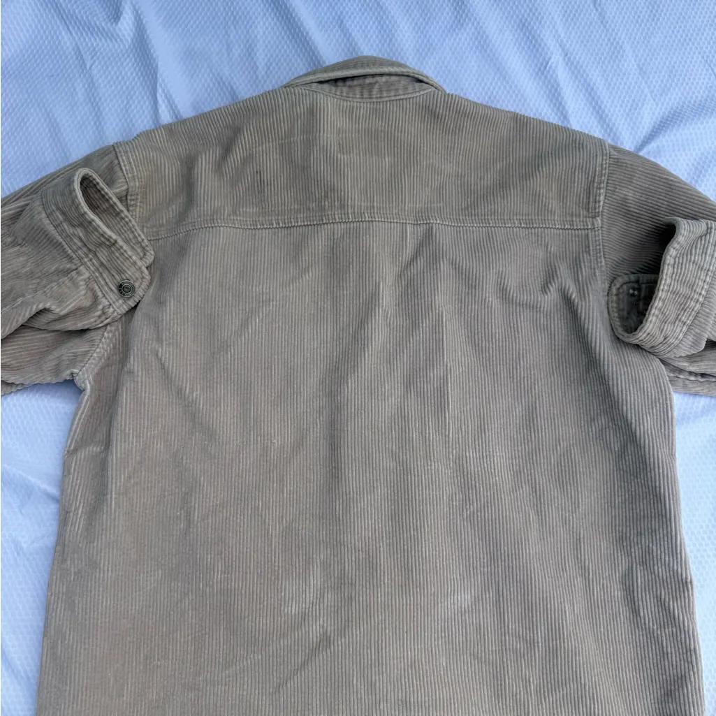 Women's Tan Button Down Shirt Size L - Image 6