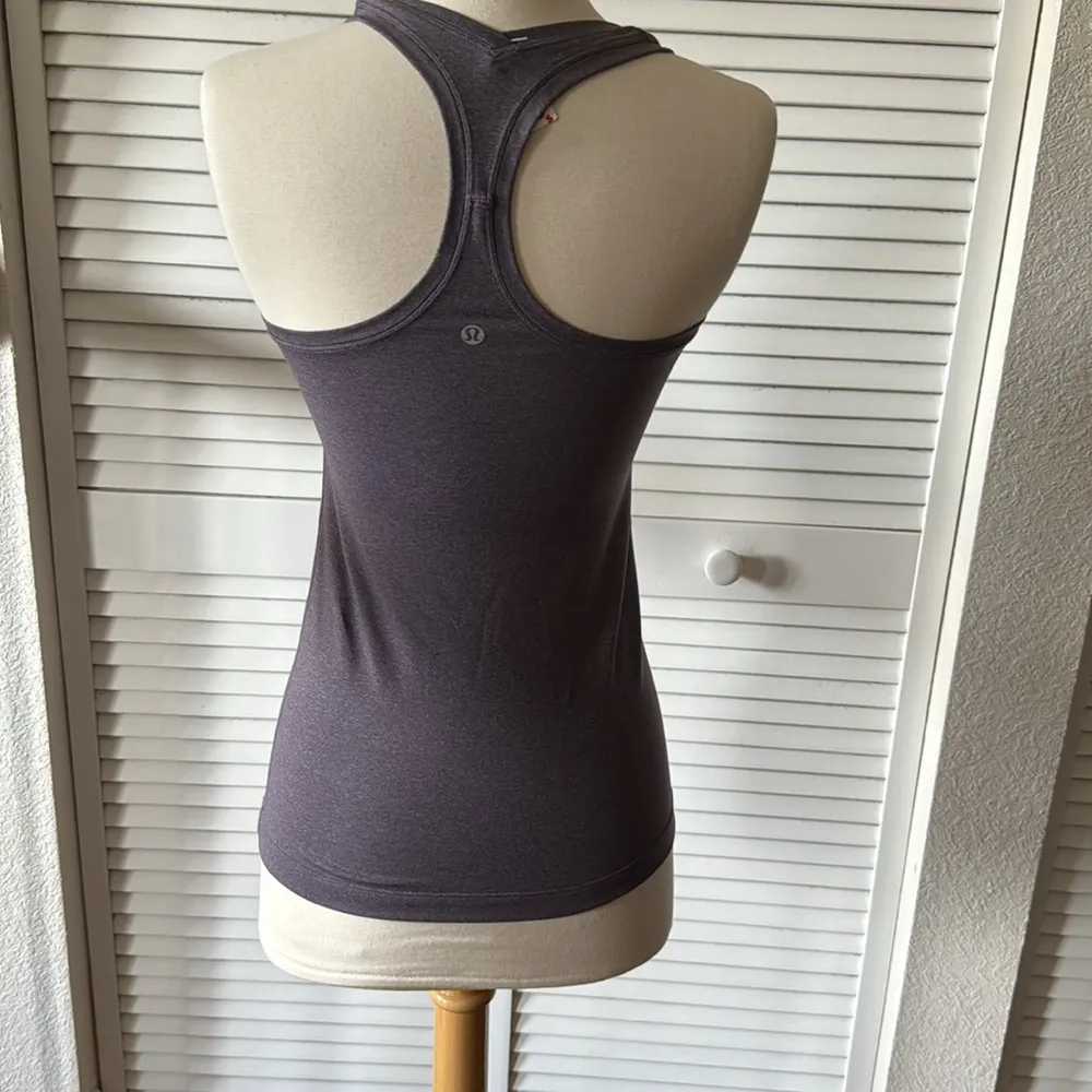 Lululemon racer back tank size xs - Image 2