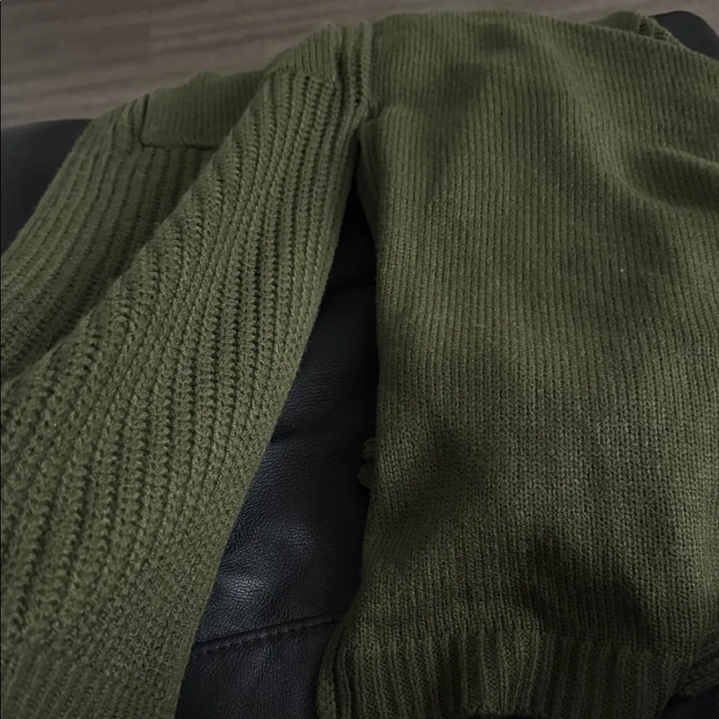 Cardigan Poof Aparel Elegant Olive Women's Size S - Image 7