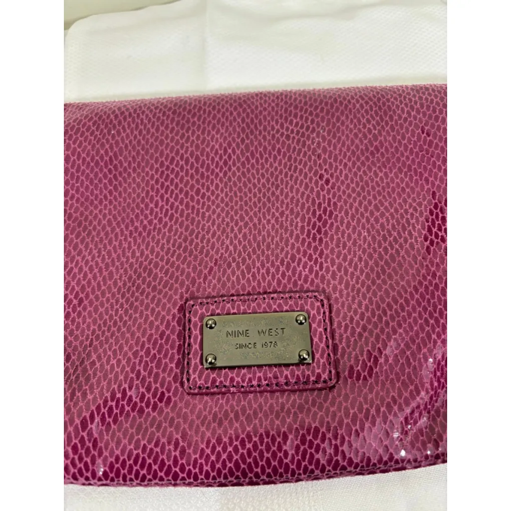 Women's Nine West Clutch Purse Purple Snakeskin One Size - Image 3