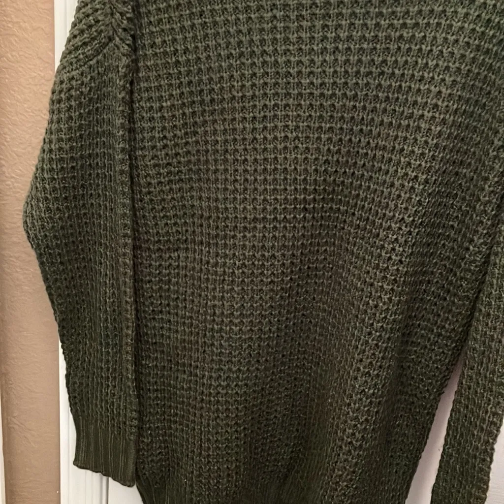 Divided FINAL MARKDOWN H & m  turtleneck sweater small - Image 2