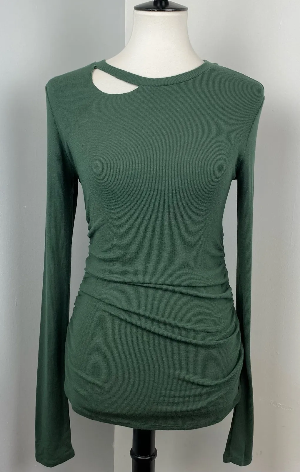 n:philanthropy Green Gavin Cutout Ruched Long-Sleeve Soft T-Shirt Large NEW - Image 1